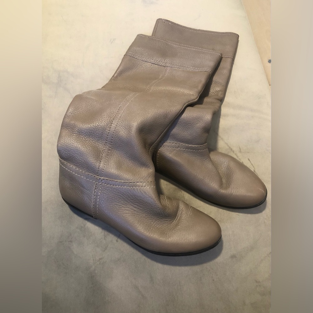 Aldo soft taupe-grey fall low-wedge below-knee boots (size 37, US 6-6.5)